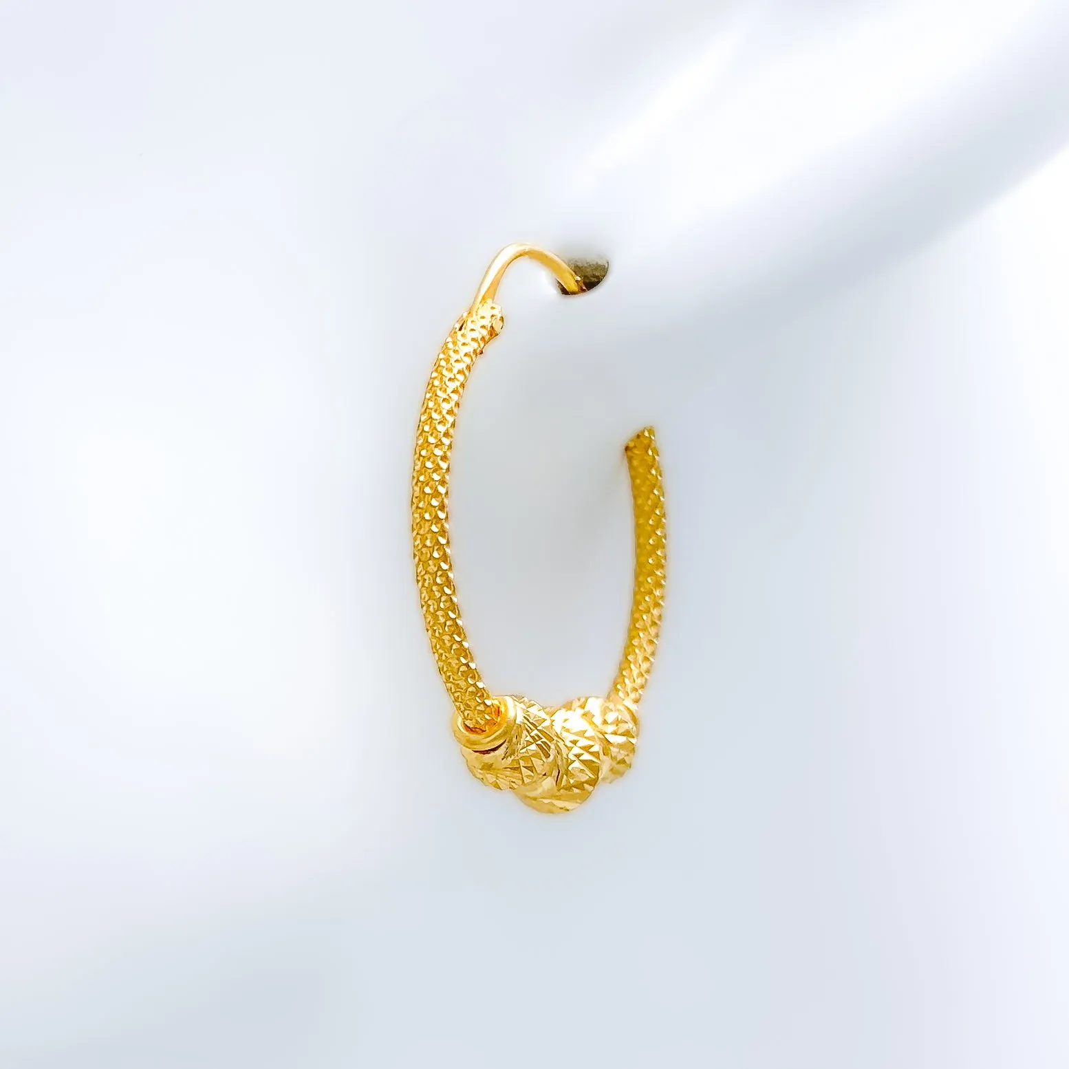 Attractive Shiny Gold Bali