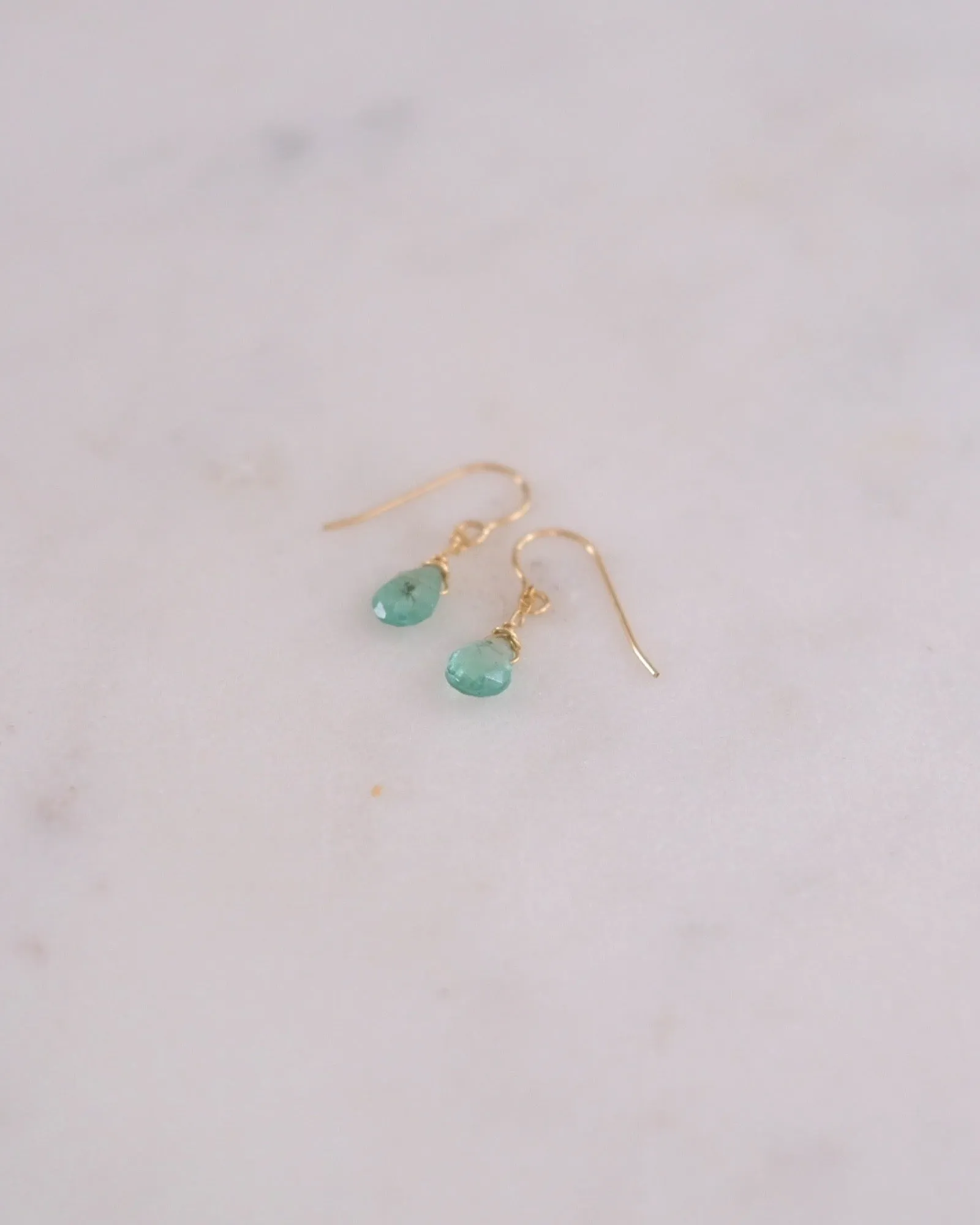 Emerald light green earrings