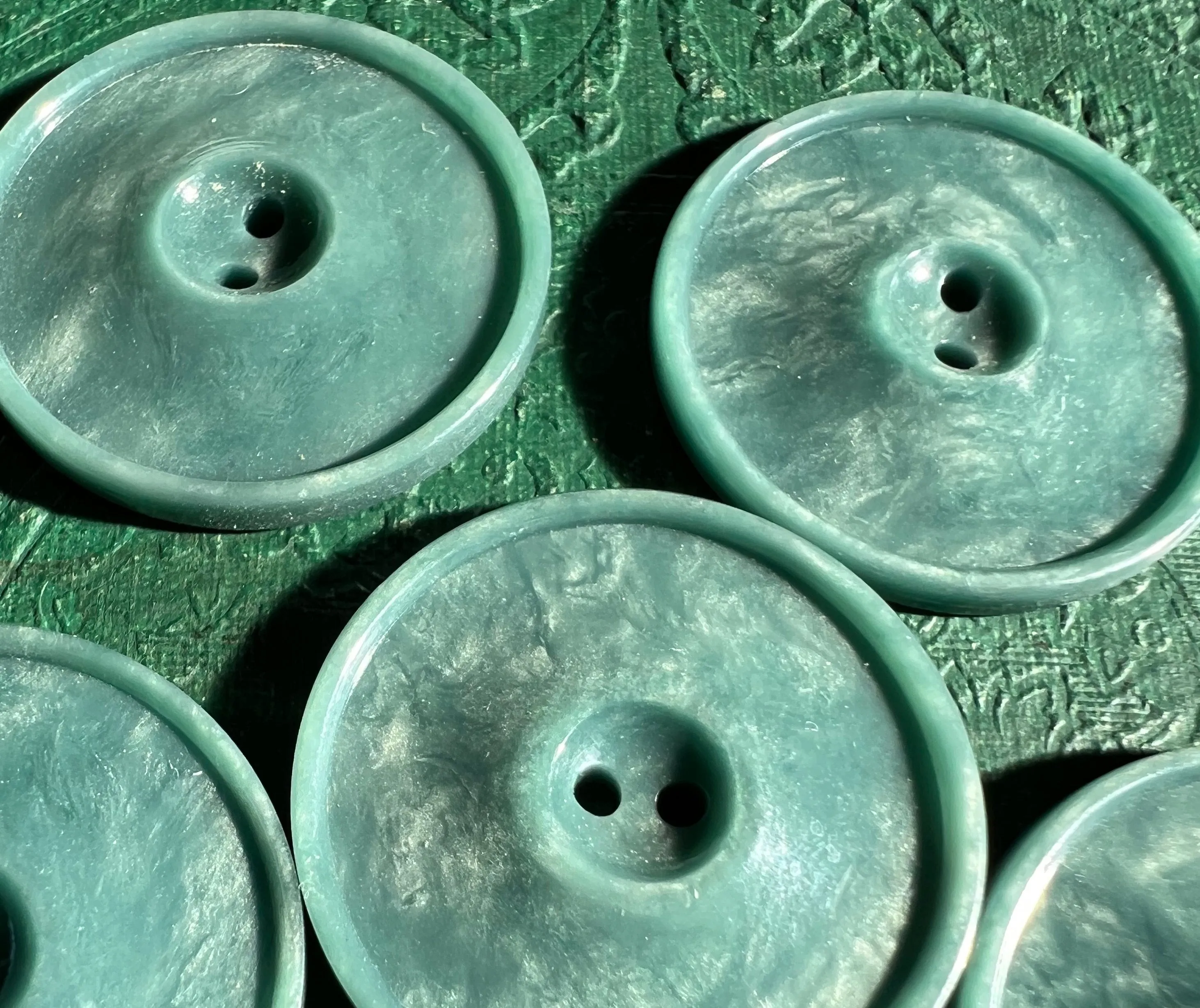 Mottled Sea Green Vintage 2.2cm Buttons