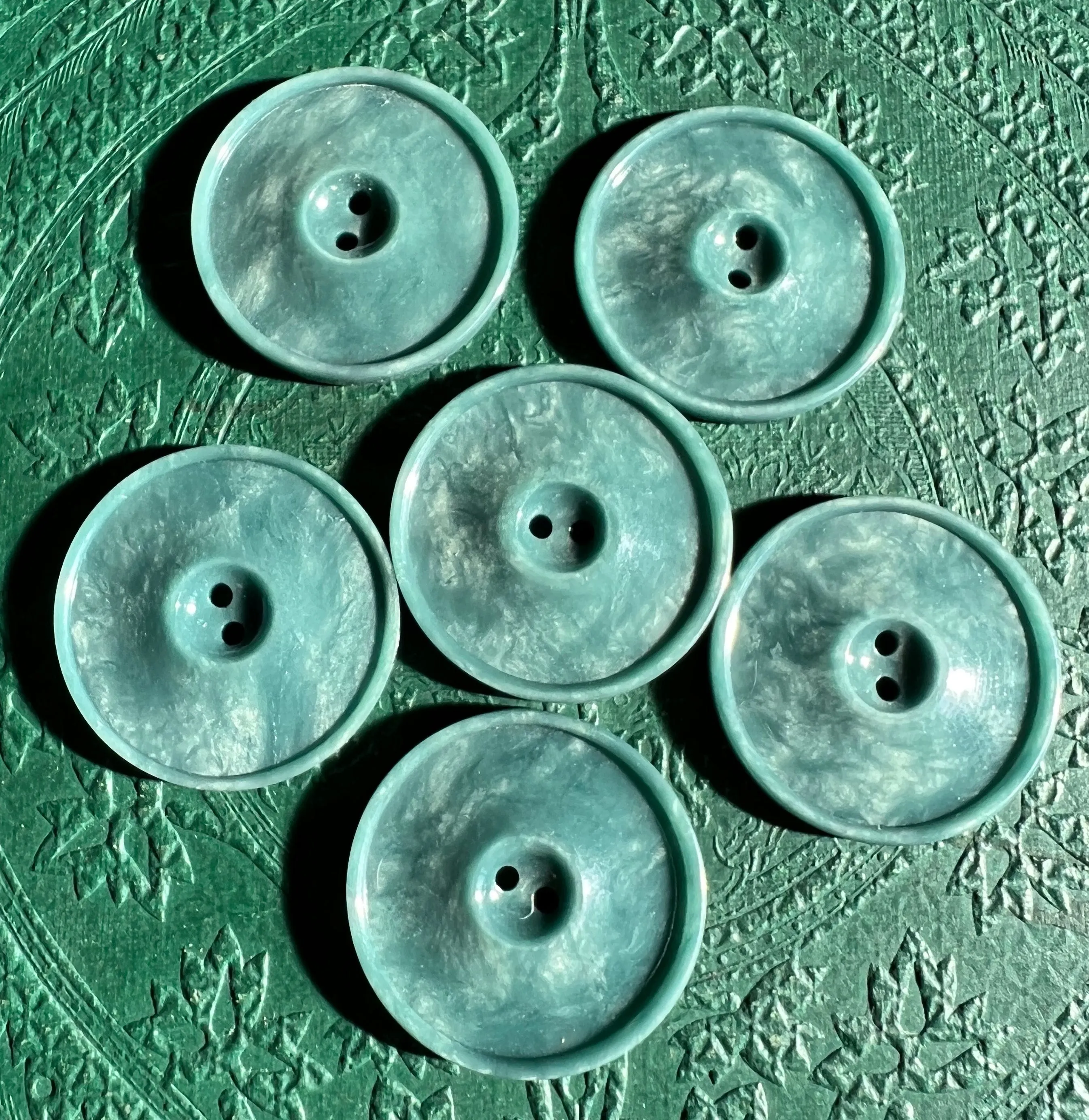 Mottled Sea Green Vintage 2.2cm Buttons