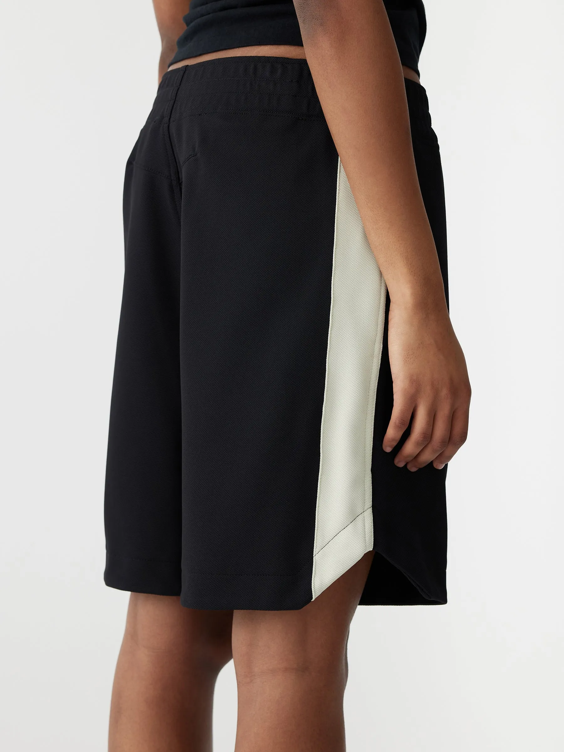 pique basketball short